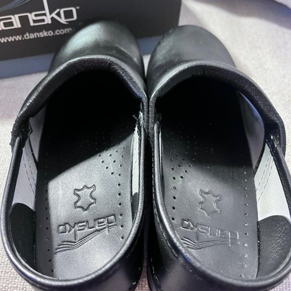 Women's Dansko Clogs, 37 (US 6.5 -7) Black - Picture 6 of 7